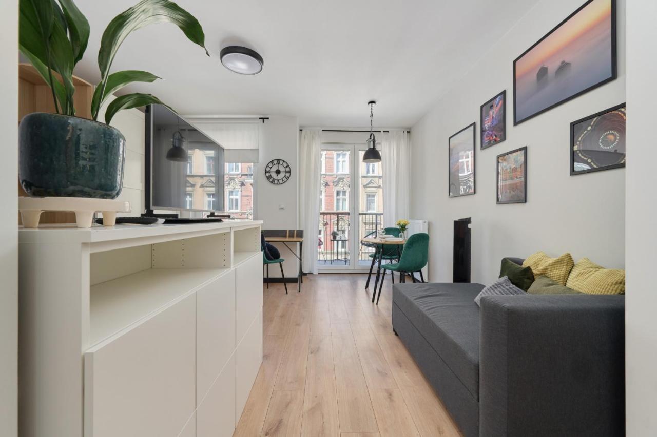 Cozy Studio Wroclaw Nadodrze For 3 Guests With Balcony By Noclegi Renters Buitenkant foto